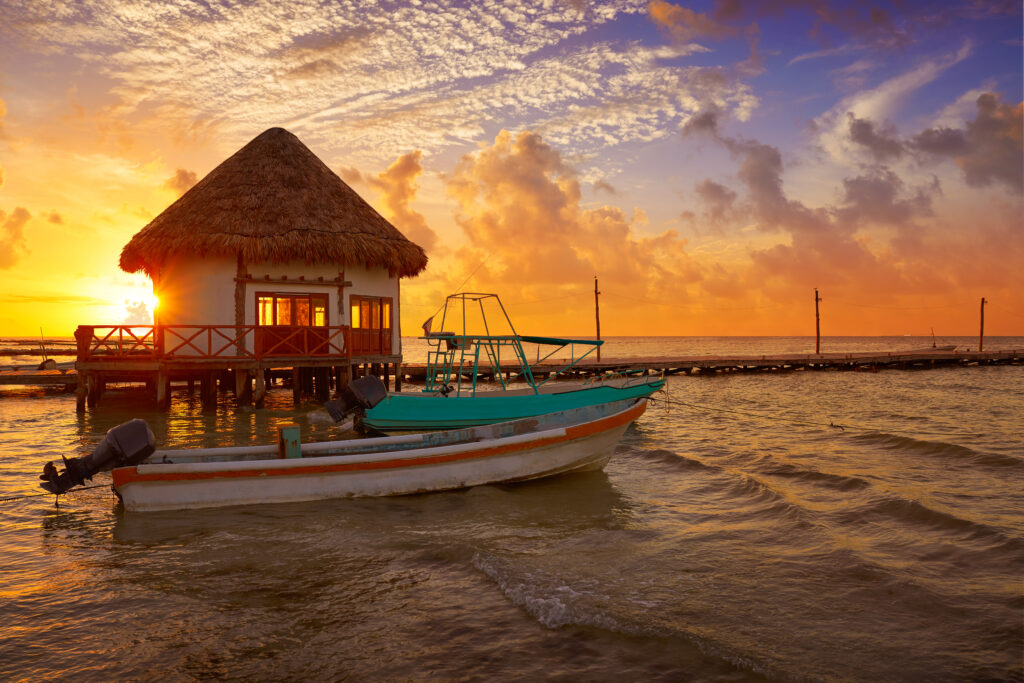 Coucher de soleil sur la plage de Holbox